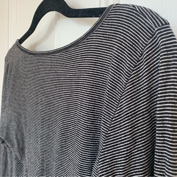 ✨3/$15✨ American Eagle Stripped Long Sleeve - Picture 3 of 7